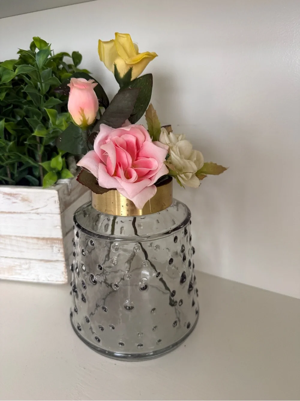 Faux Rose Floral Arrangement Textured Glass Vase Gold Rim Cottage Decor